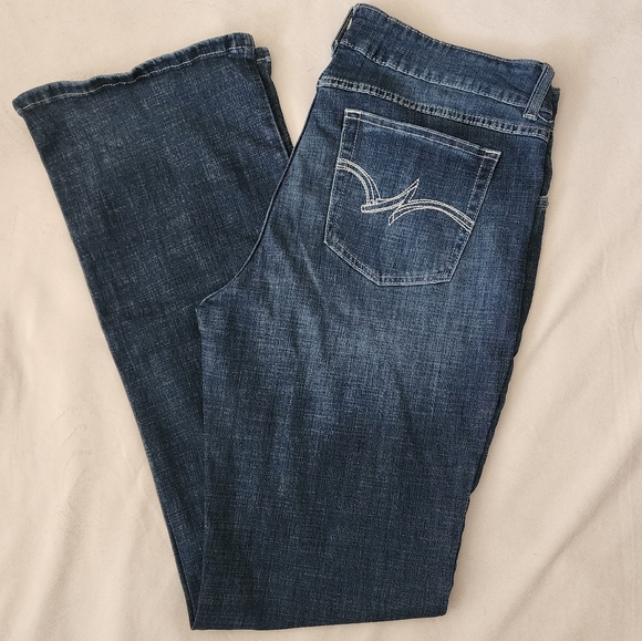 Wrangler Bootcut Jeans Size 15 Long - Picture 1 of 7